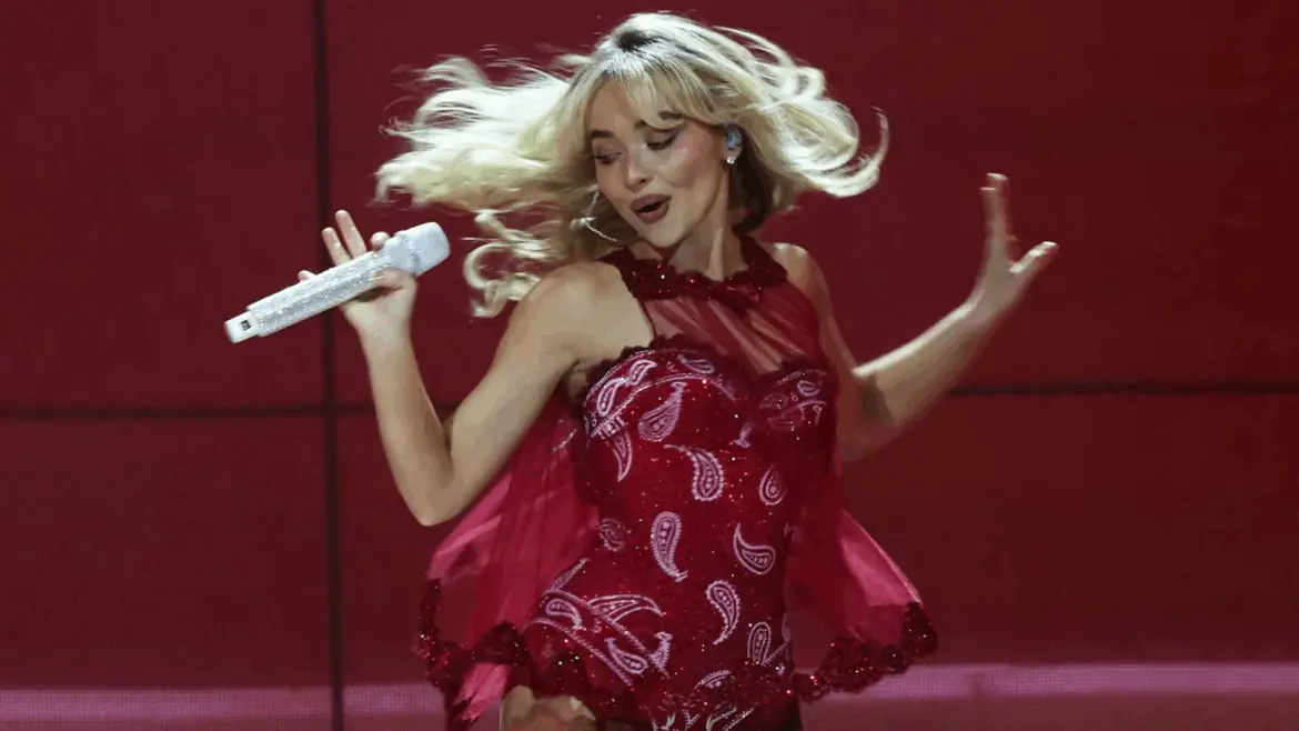 Sabrina Carpenter protagonizará el live action de “Alicia en el País de las Maravillas” 3 image 13