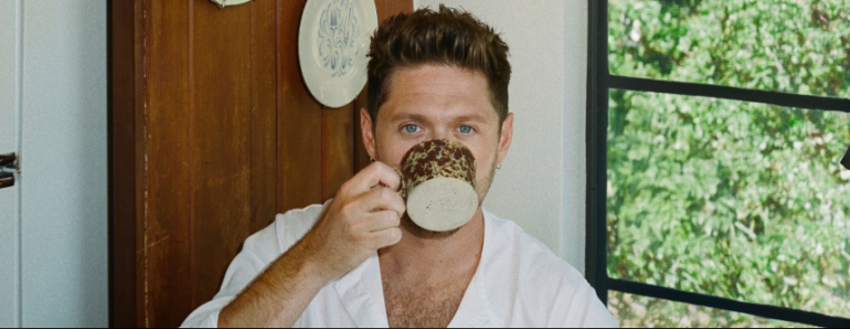 Niall Horan anuncia nuevo álbum “Dinner Party” y sorprende a sus fans