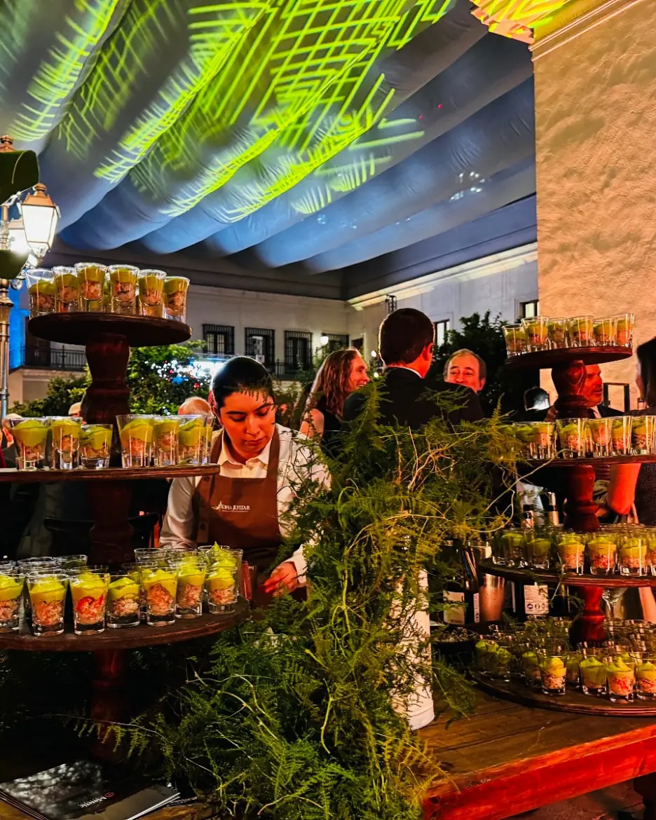 Ceviches y barra libre: revelan imágenes de la fiesta en La Moneda tras el cambio de mando 5 image 21