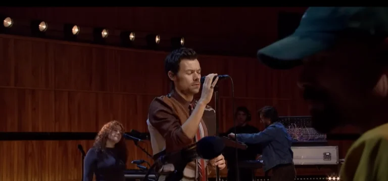 Harry Styles deslumbra con “Aperture” en BBC Radio 1 Live Lounge 6 imagen 2026 03 12 193132506