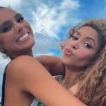 Shakira revela que sueña con colaborar con Dua Lipa en el debut del podcast de Lele Pons