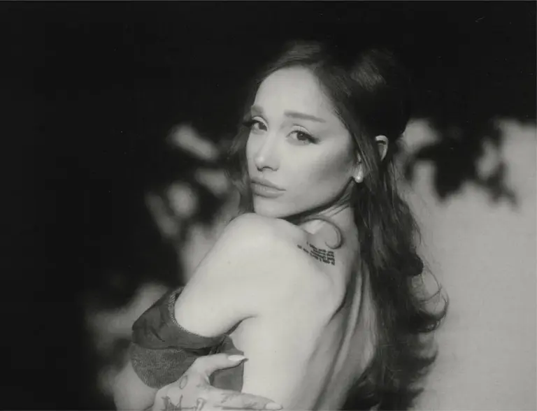 Ariana Grande adelanta "petal": la cantante lanza el primer teaser de su nuevo sencillo y aumenta la expectativa por su próximo álbum 6 02143207 cause i barely tried cover 1080x827