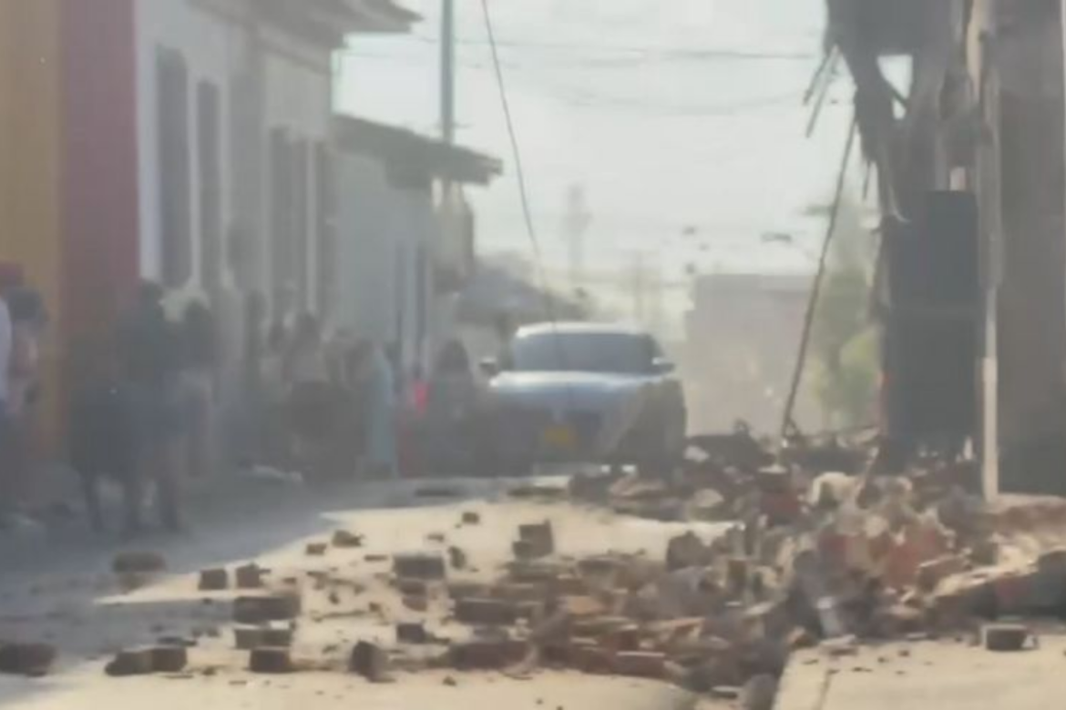 Fuerte sismo de magnitud 7,4 sacude Colombia y se siente en Ecuador y Panamá