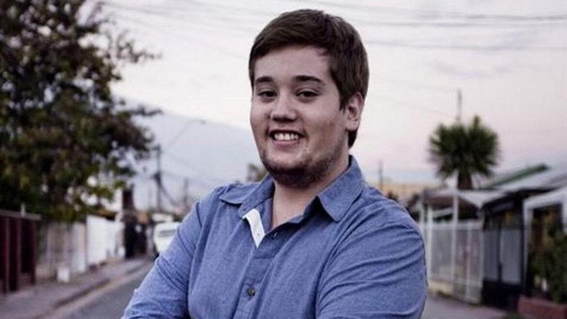 Nico Yunge preocupa a sus seguidores tras terminar hospitalizado en Inglaterra por complicación dental 4