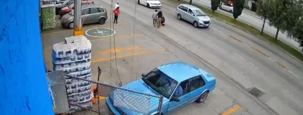 Trabajador corre y salva a una niña de ser atropellada en México: su reacción evitó una tragedia 2