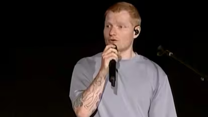 Ed Sheeran rompe el silencio en Filadelfia y habla de Gaza tras la polémica con Macklemore