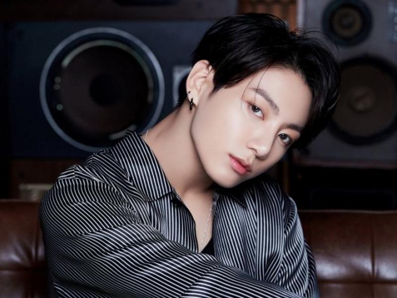 Jungkook hace colapsar a ARMY durante concierto de BTS: su look y torso al descubierto se vuelven virales 3
